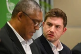 Stryd om Tshwane se senior bestuur duur voort