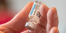 Sydney hunts source of Covid outbreak, New Zealand suspends travel bubble