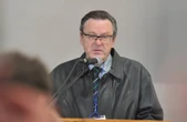 NG moderator onskuldig op klag van leerdwaling