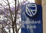 Standard Bank swyg nog oor hoeveel geld bedrieërs by kliënte gesteel het