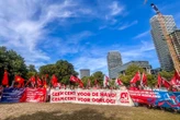 Navo-lede moet hand nou diep in die sak steek