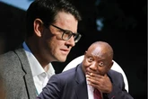 Ramaphosa bevestig Whitfield se VSA-besoek is rede vir afdanking