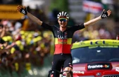 Wellens wen Tour se 15de skof, maar Pogacar klou aan geel trui