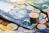 Rand breaks below R18/$ barrier on inauguration day