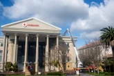 Selfoonreus se kantoor herbou ná brand