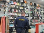 Polisie lê beslag op R19 m. se vervalste goedere in Bloem
