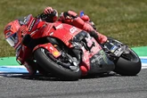 Márquez bereik mylpaal, maar kan hy Rossi se rekord breek?