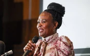 Konstitusionele hof weier Mkhwebane se aansoek oor R10 m.