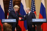 Trump swaai vinger vir Poetin voor vredesamesprekings
