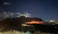 Bergbrand by Stellenbosch vlam weer op