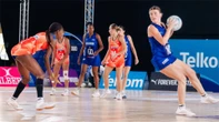 Flames veg verwoed om Liga in derde plek af te sluit