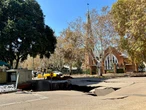 Pad gee mee voor kerk in Centurion
