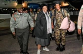 Oeps! Minister wag in Bloem, haar troepe land op Waterkloof