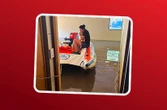 Boer maak ’n plan . . . en ry met ’n rubberboot deur die huis