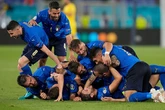 Italy beat Switzerland to qualify for Euro 2020 last 16