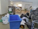 Vuil linne, teaterdrag hoop op by hospitaal ná 30 dae sonder water