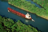 China kap Amerika oor Panama-kanaal