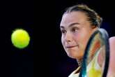 Sabalenka, Zverev blink ná reën spel in Aussie-Ope onderbreek