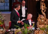 Koning Charles, Macron loof ‘nuwe era in verhouding’