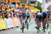 Philipsen wins Tour de France sprint, Girmay falls but retains green jersey