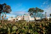 Luukse hotel by V&A Waterfront sluit vir opknappings van R1 mjd.