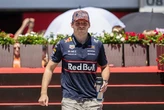 Verstappen oor Mercedes-gerugte: ‘Ek bepaal my eie toekoms’