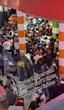 Chaos in Kaapse winkelsentrum toe tieners baklei