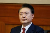 Suid-Korea se Yoon se klere waai toe aanklaers hom wil ondervra