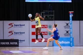 Crinums verdedig hul netbaltitel teen vurige Fireballs