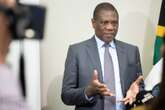 Mashatile vir week afgeboek ná hy lighoofdig geword het in Tzaneen