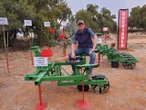 ‘Hulle bou nie wat óns bou,’ sê Bultfonteinse boer wat sy ysters op Nampo wys