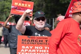 Carl Niehaus: Afrikaans van baken tot knuppel