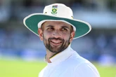 Bavuma uit Zim-toetse; Maharaj lei Proteas