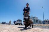 Duisende bottels drank op strande in Kaapstad gekonfiskeer