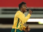 Muthusamy maak terugkeer, Proteas ingestuur om te kolf