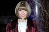 Anna Wintour tree af as redakteur van ‘US Vogue’ ná byna 40 jaar