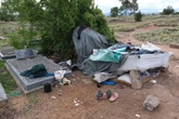 Oudtshoorn: ‘Besetters grawe grafte oop om kisdeksel-knippe te vat’