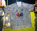 Wildeklawer mik vir wêreldrekord met rugbytrui vol handtekeninge