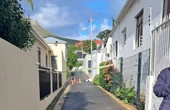 Bejaarde vermoor: Kaapse metro wil huurgeld hê as buurt straatjie afsper