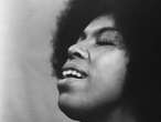 ‘Killing Me Softly with His Song’ se Roberta Flack sterf op 88