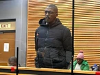 Beampte vasgetrek nadat Kaapstad-metro se voertuig glo in moord gebruik is