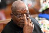 Zuma soek redes vir besluit dat Downer sy aanklaer kan bly