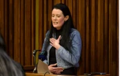 Amber Lee aangekla ‘omdat Challita kwaad is vir haar’