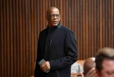 Asbesdakke: Geselserige Magashule buite hof ontken beweringe