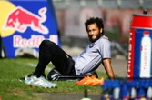 ‘Skurk’ Jaden se knipoog laat VRK se base glimlag oor kykersgetalle