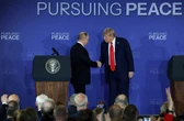 Oekraïne: Trump verskuif dalk fokus na vredesooreenkoms, eerder as skietstilstand