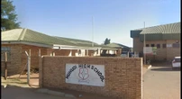 Vrae ná meisie by skool sterf toe kinders oefening as straf doen