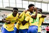 Christmas delight for Mamelodi Sundowns and Orlando Pirates as PSL title race heats up