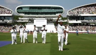 Paaltjiefees op Lord’s: Proteas in pekel ondanks Rabada se vyftal