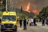Brandspanne in Europa swoeg om veldbrande weens hittegolf te blus